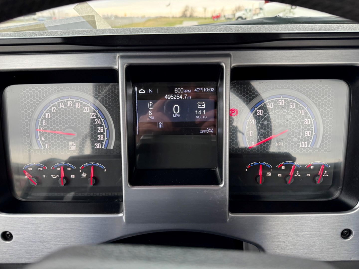 Used 2023 Mack Anthem Daycab - image 15